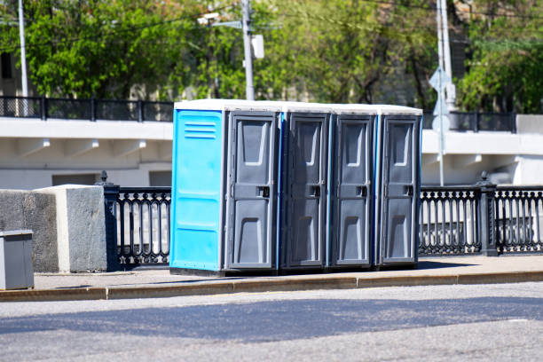 Best Deluxe Portable Toilet Rental in Albany, WI